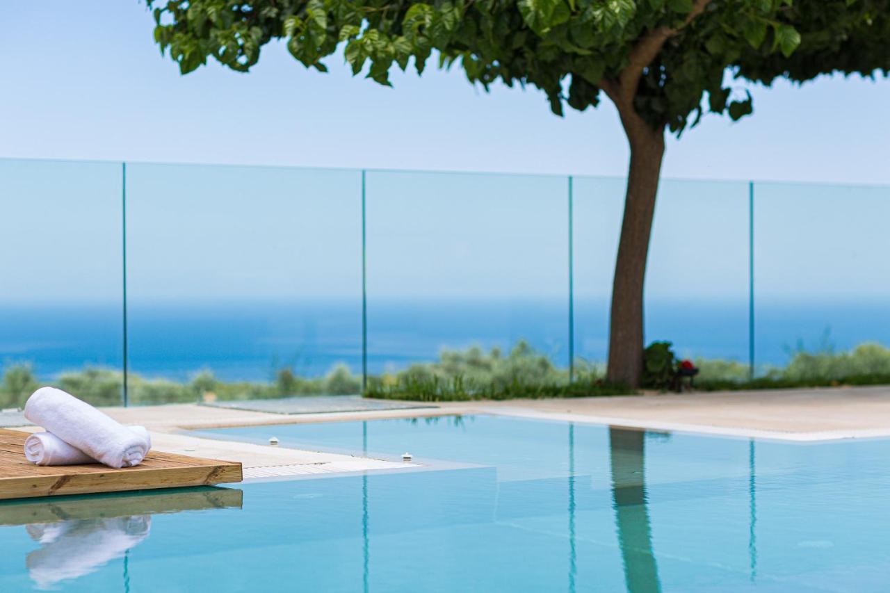 Thetree Villa, With Heated Pool & Spa Whirlpool Gállos Dış mekan fotoğraf