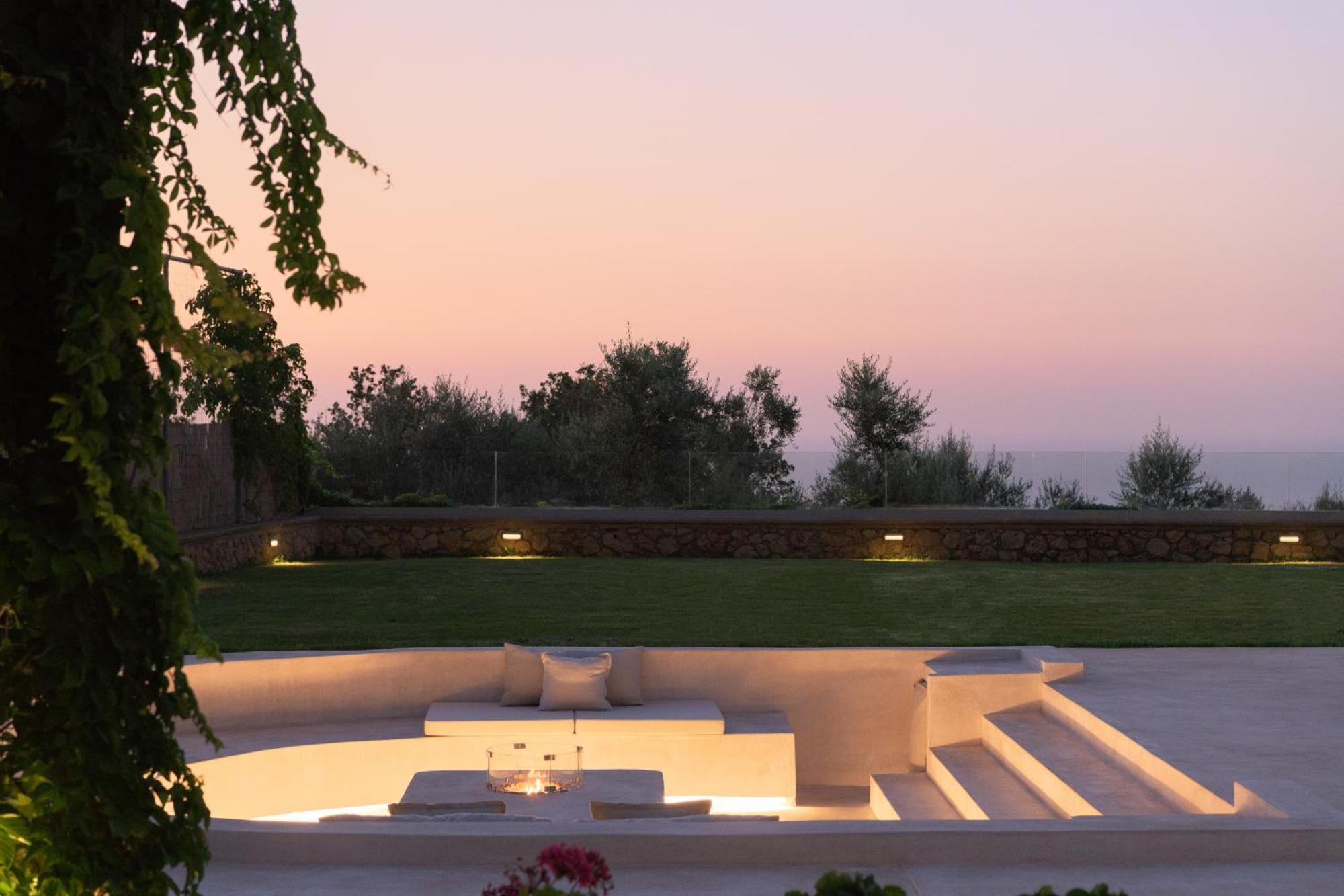 Thetree Villa, With Heated Pool & Spa Whirlpool Gállos Dış mekan fotoğraf
